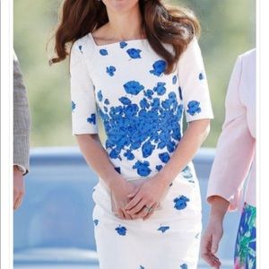 Kate Middleton 2018 White and blue short print summer dress.